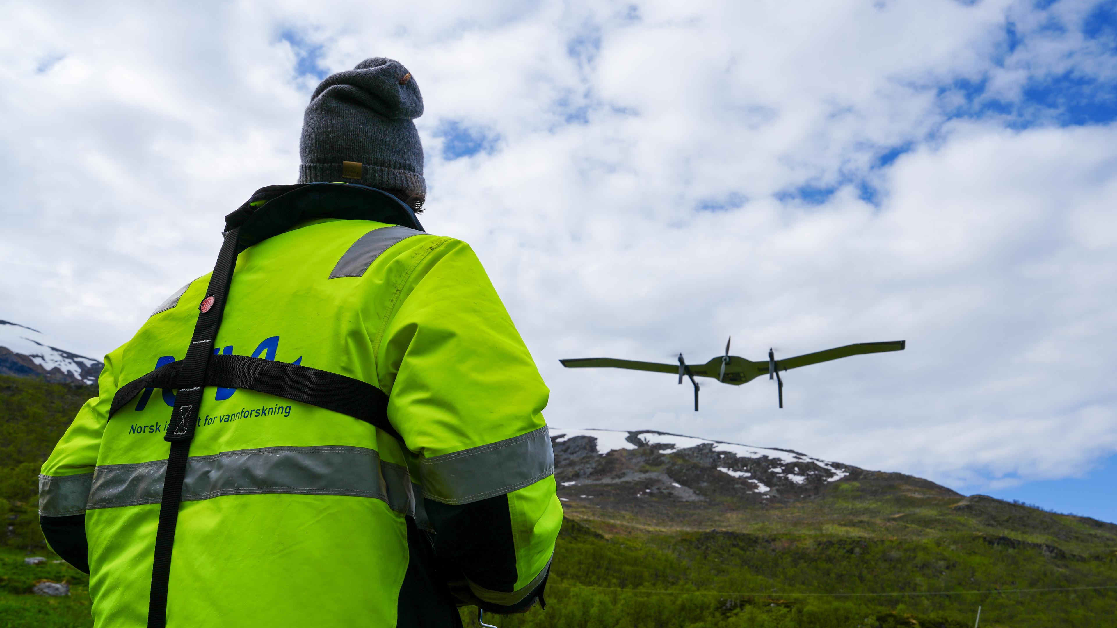 Industry partners in Norway reviewing spatial maps to scale kelp forest restoration and sustainable sea urchin harvesting.